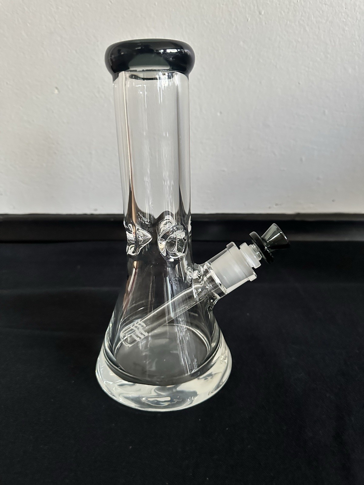 12” Beaker Water Pipe 9mm glass very thick base