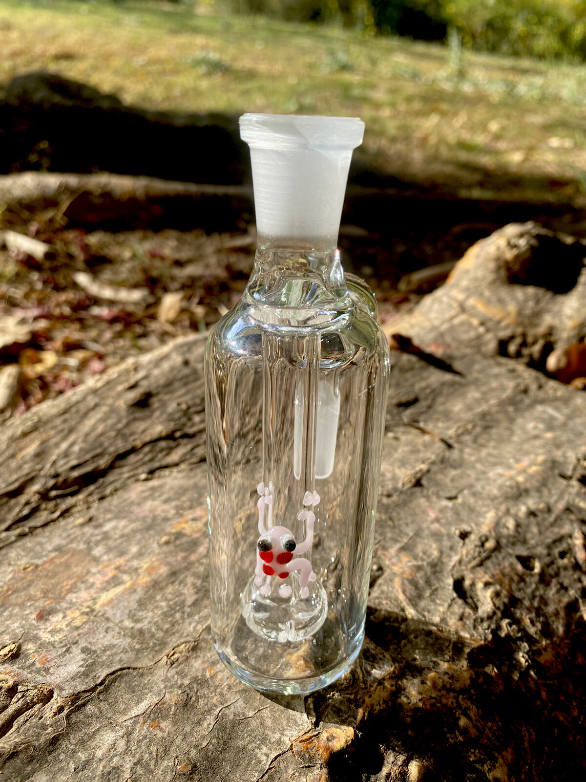 14mm Shower Head Glass Ash Catcher 90 Degree (Pink Frog).