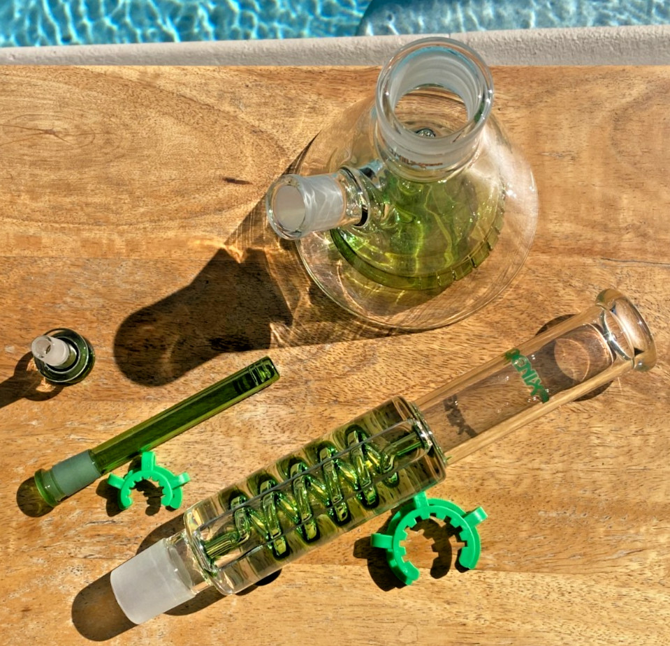 Nice 17.75&Prime;Phoenix Star 5mm Freezable Glycerin Coil Water Pipe Bong Bubbler