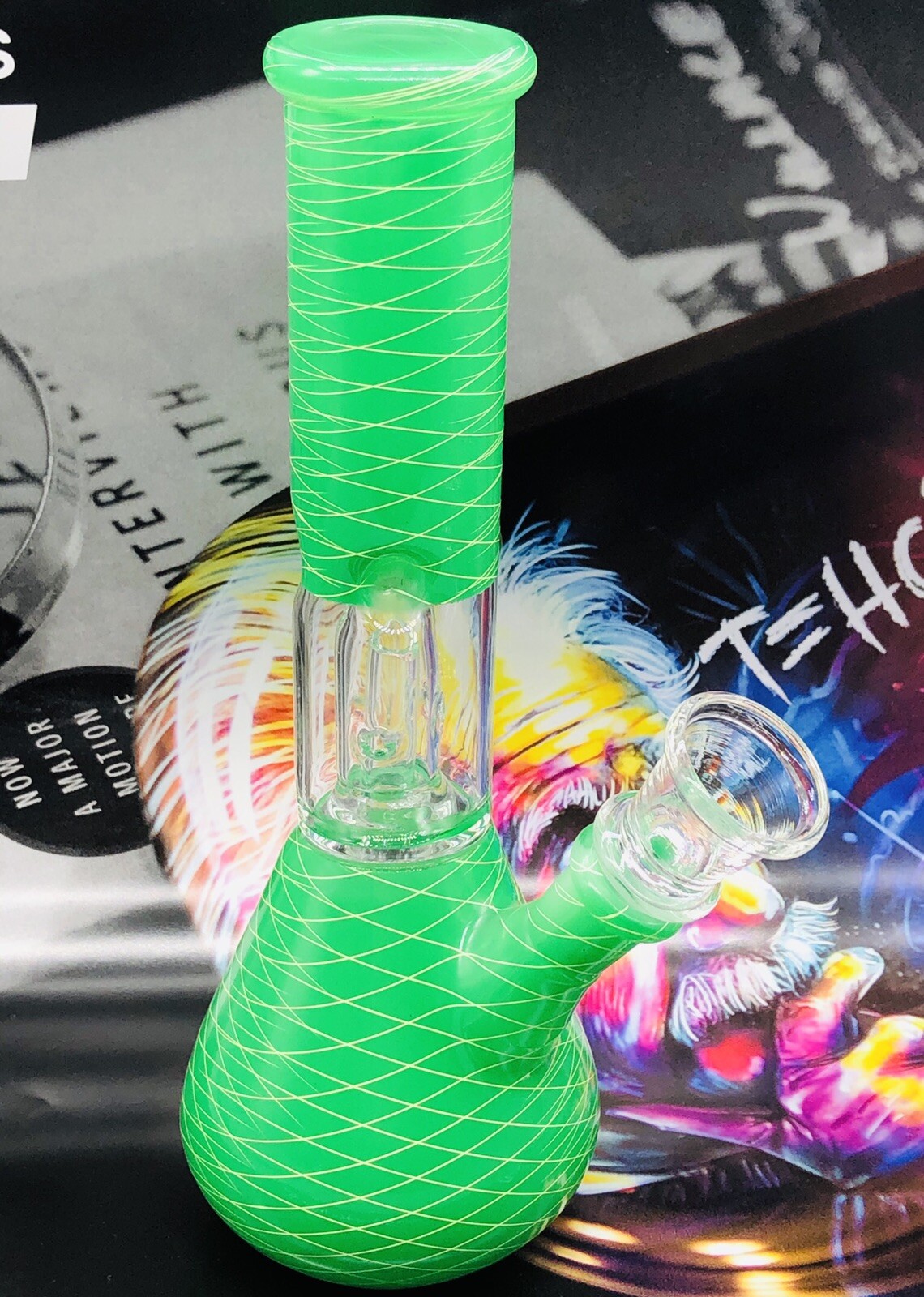 New Hookah Water Pipe Bong 8&Prime; INCH Green Glass Bong Handcrafted Art USA