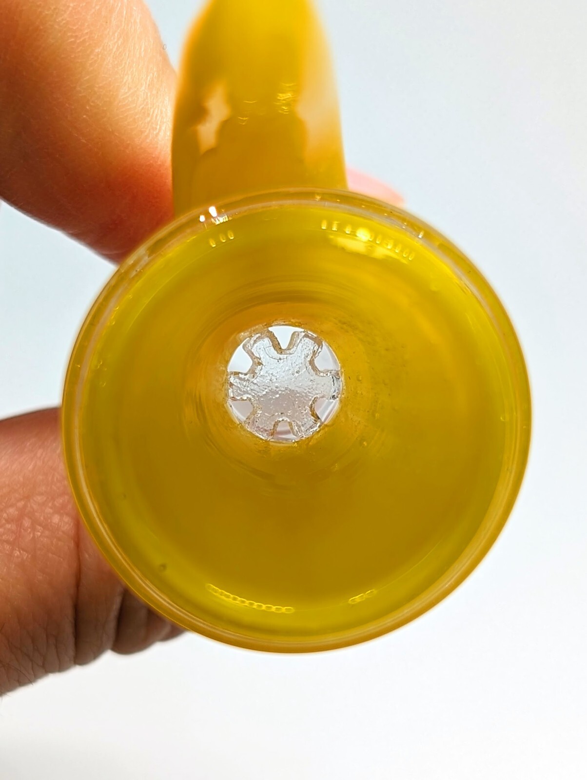 3&Prime; Screen Filter Crushed Opal Canary Horn Bowl 14mm Funnel Slide Bong Hookah