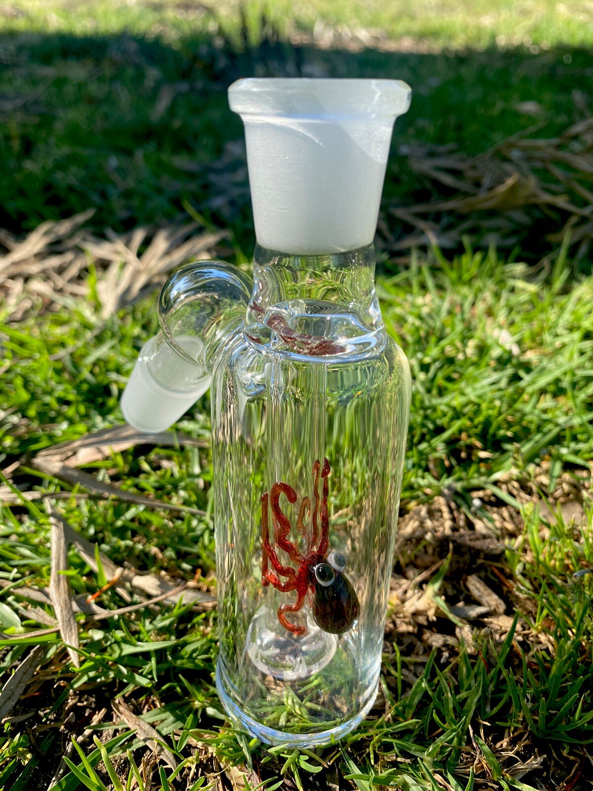 18mm Shower Head Glass Ash Catcher 45 degree (Red Octopus)Thick Glass.