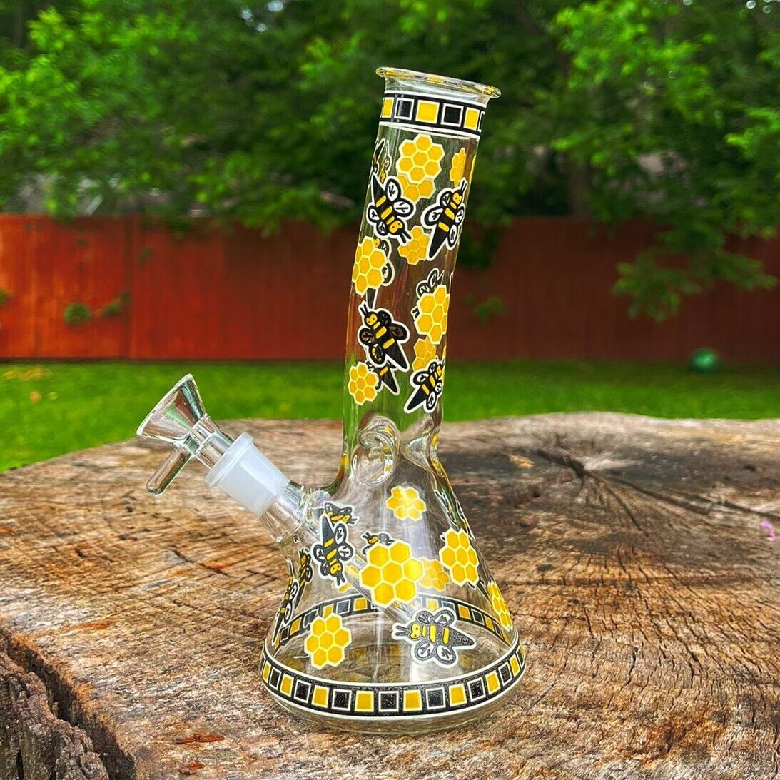 7.8&Prime; Glow in the Dark Bee Sticker Glass Bong Water Pipe Hookah Tobacco Bubbler