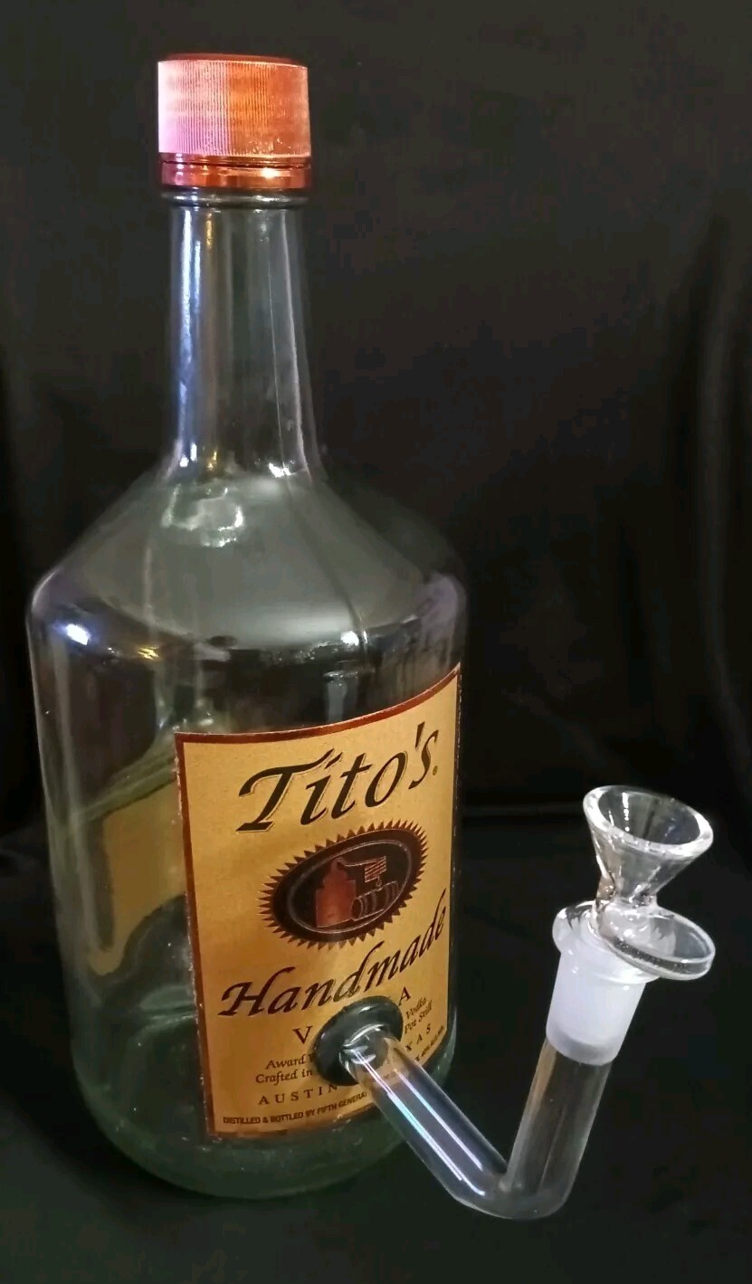 Homemade Large Tito’s Vodka Bong Lamp Hookah Pipe Glass Pipe Tobacco Pipe