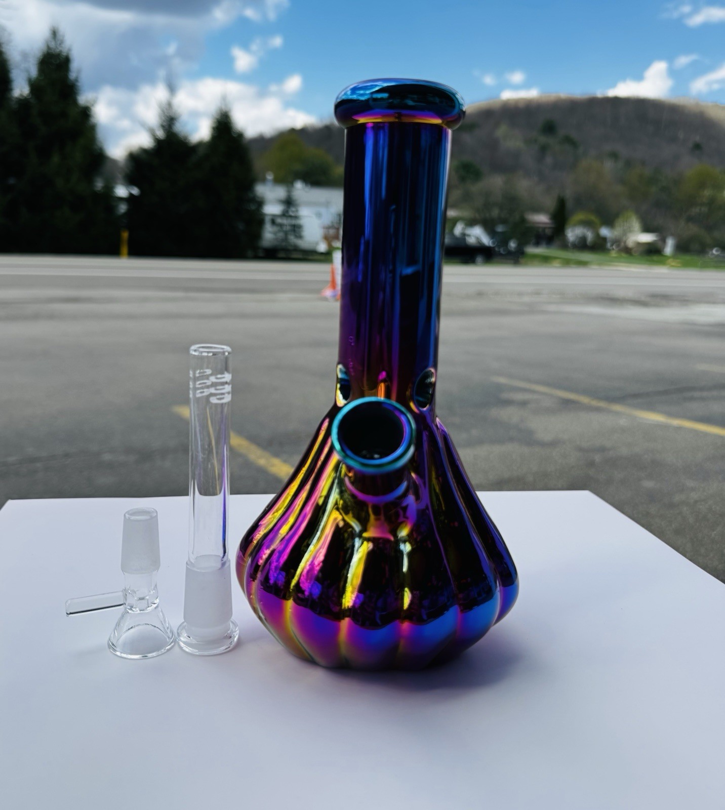 🌈Premium 7.5” Rainbow Glass Water Pipe – Iridescent Finish Tobacco 18+🌈NEW🔥