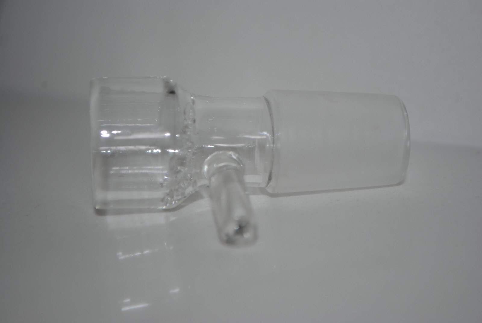 18MM CLEAR GLASS BOWL MALE INSERT WITH ASHCATCHER 10MM 14MM . 1 piece only