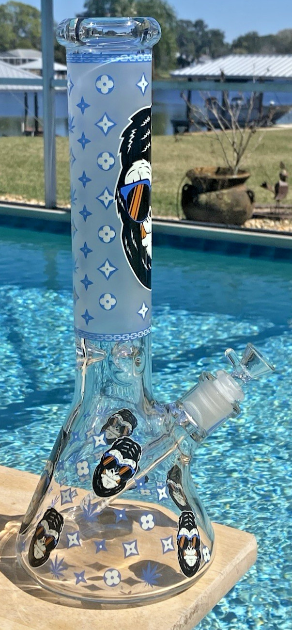 14&Prime;Glow in the Dark 7mm Glass Water Pipe Bong Beaker Ice Catcher 5.75&Prime; Base 14mm