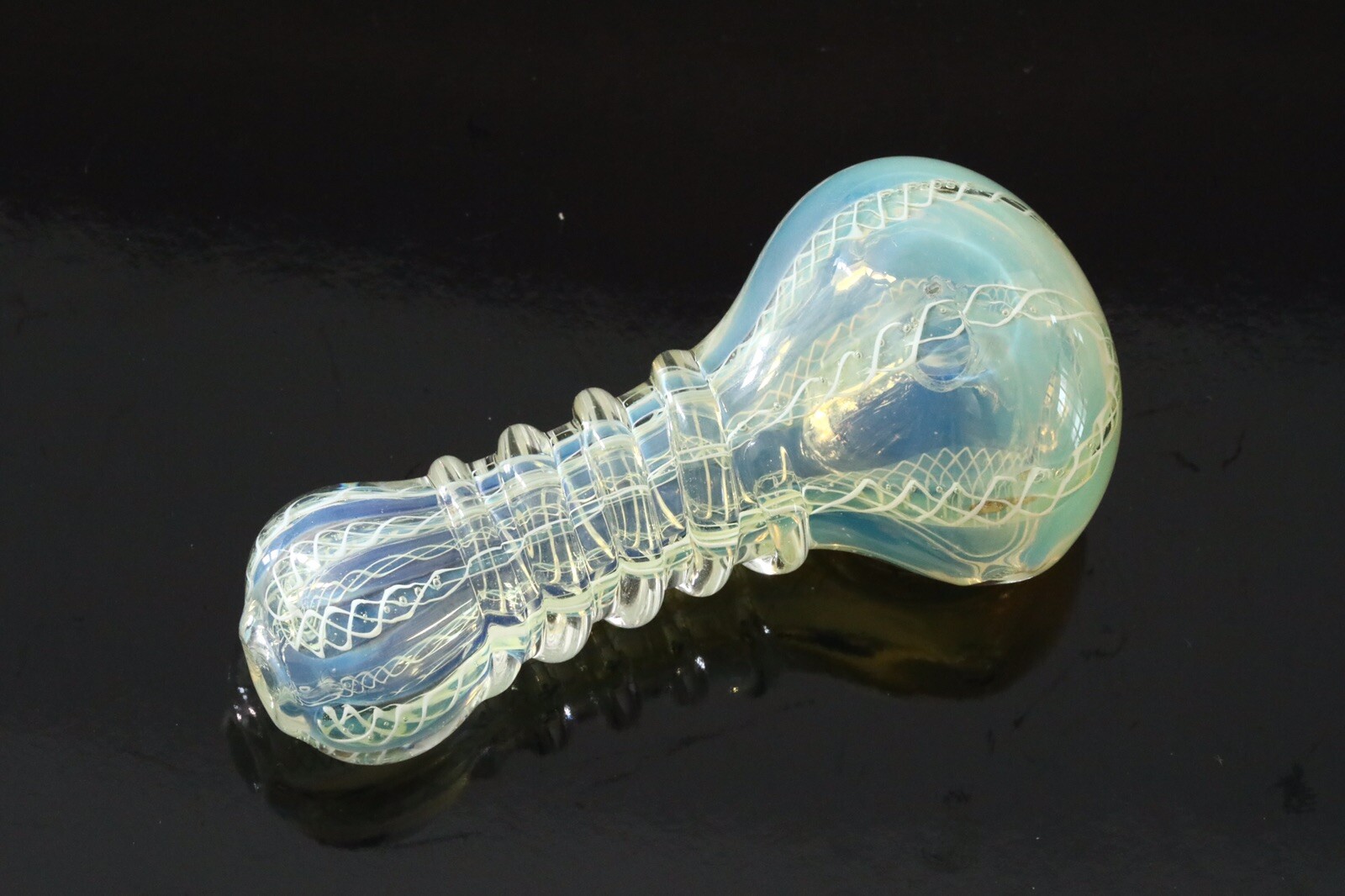 HEAVY USA TOBACCO SMOKING HAND PIPE BLOWN GLASS WORK SPOON RIM DESIGN ART XC25CL