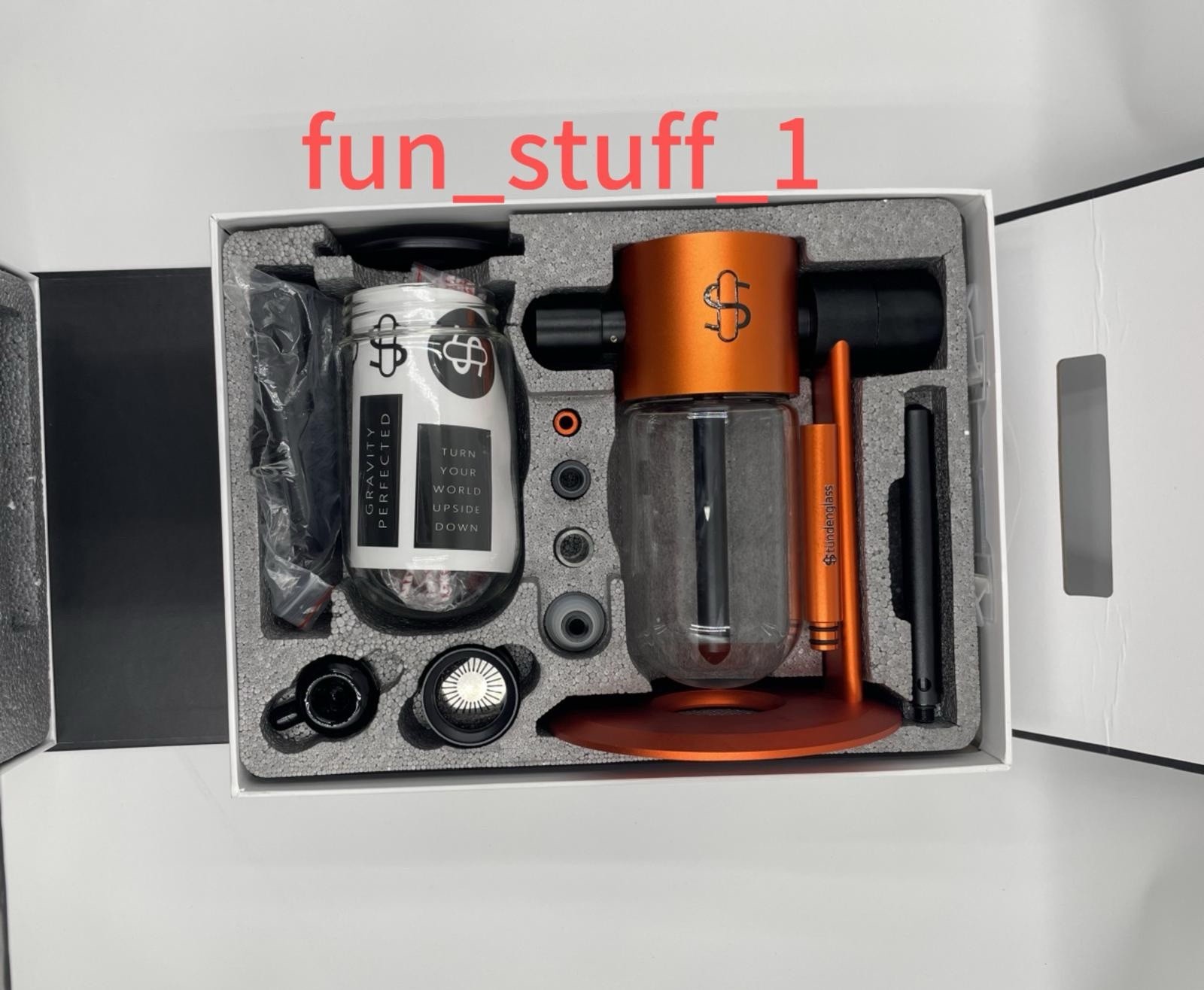 Stündenglass X Tyson Hookah ( Black and orange )