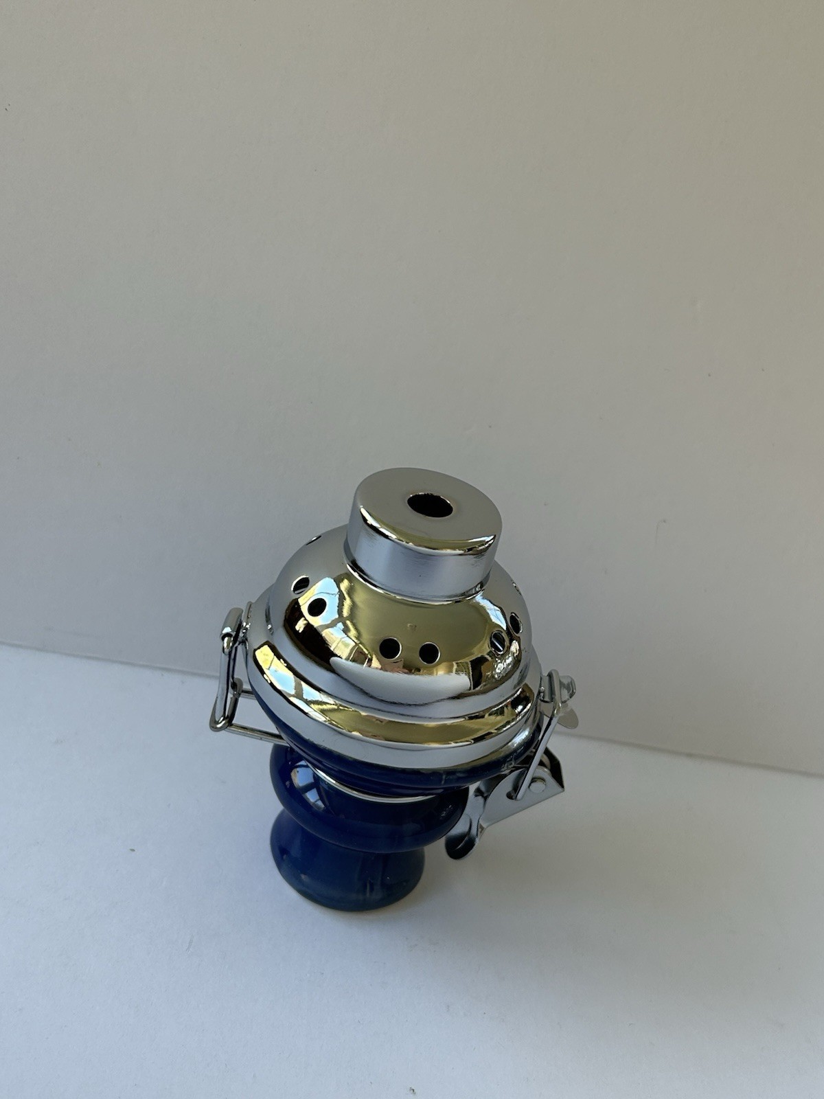Hookah Wind Blocking Charcoal Bowl with Screen NEW BLUE COLOR