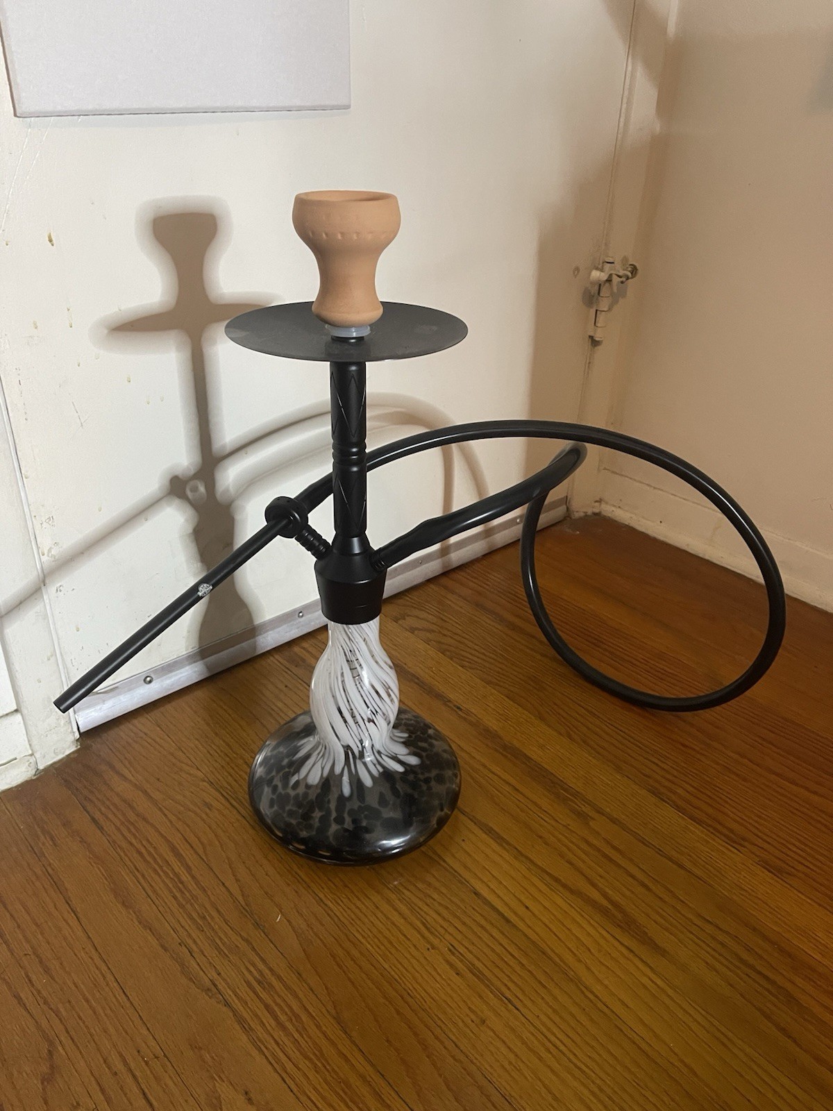 yahya elegance Black Hookah with Ceramic Bowl and Modern Design