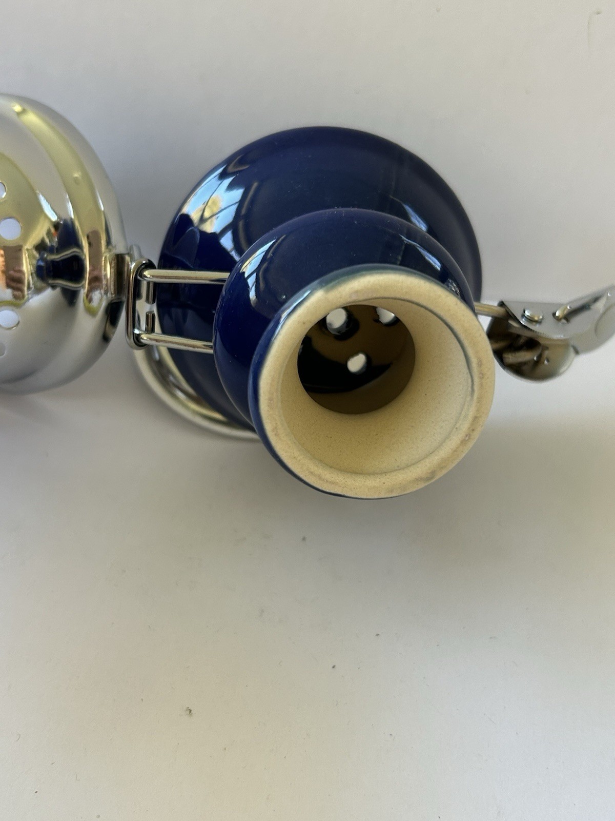 Hookah Wind Blocking Charcoal Bowl with Screen NEW BLUE COLOR