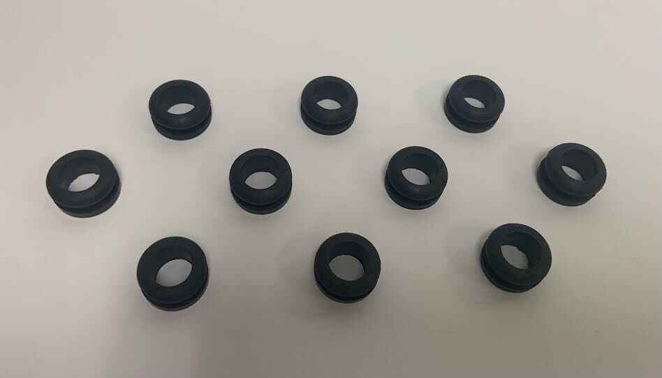 SET OF 10 BLACK RUBBER GROMMETS FOR WATER PIPES STEMS REPLACEMENT PIECE PARTS