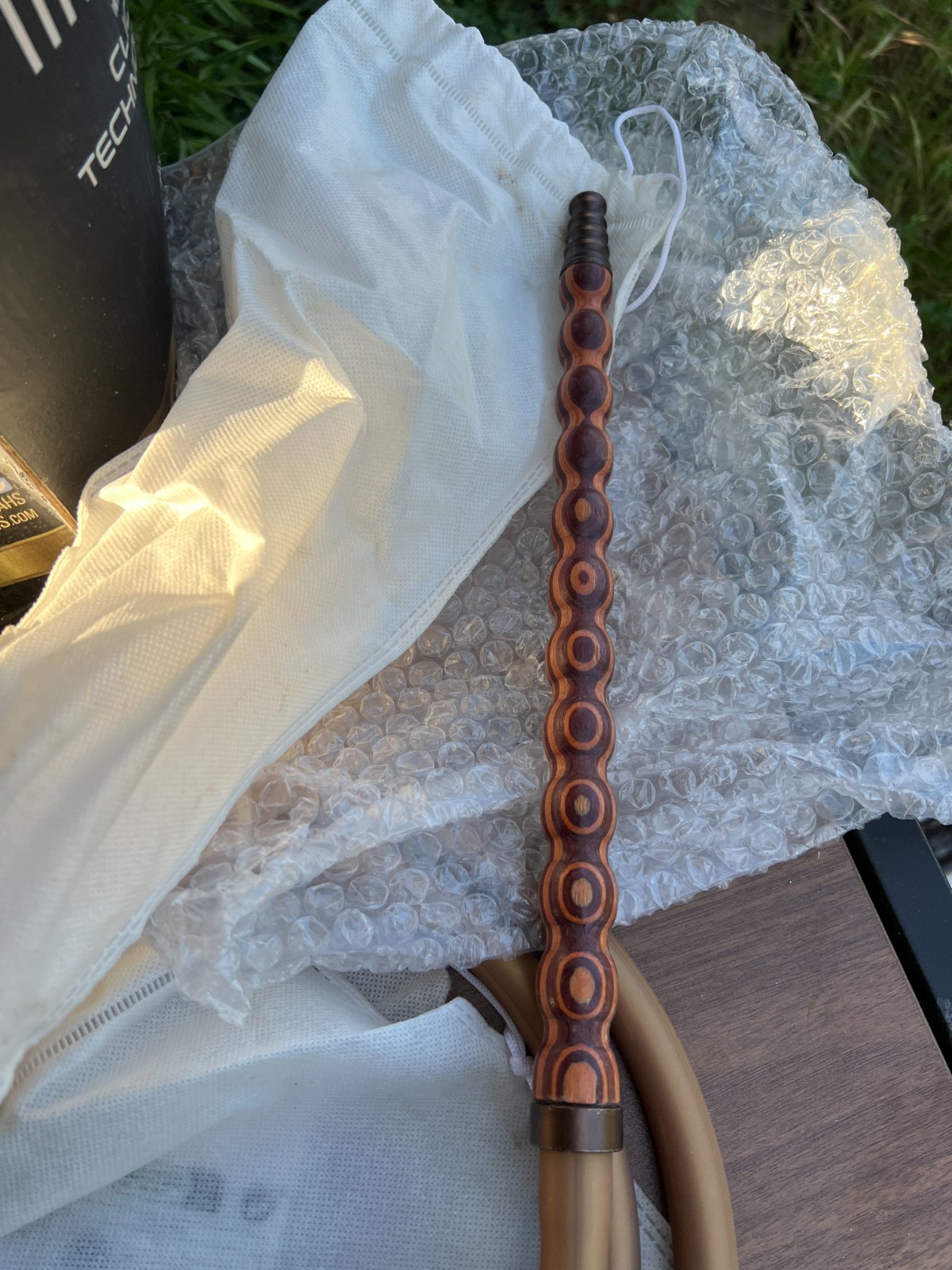 Amira Kirin Wood Hookah 24&Prime; Click Technology Natural Wood Shaft 2-Hose Capable