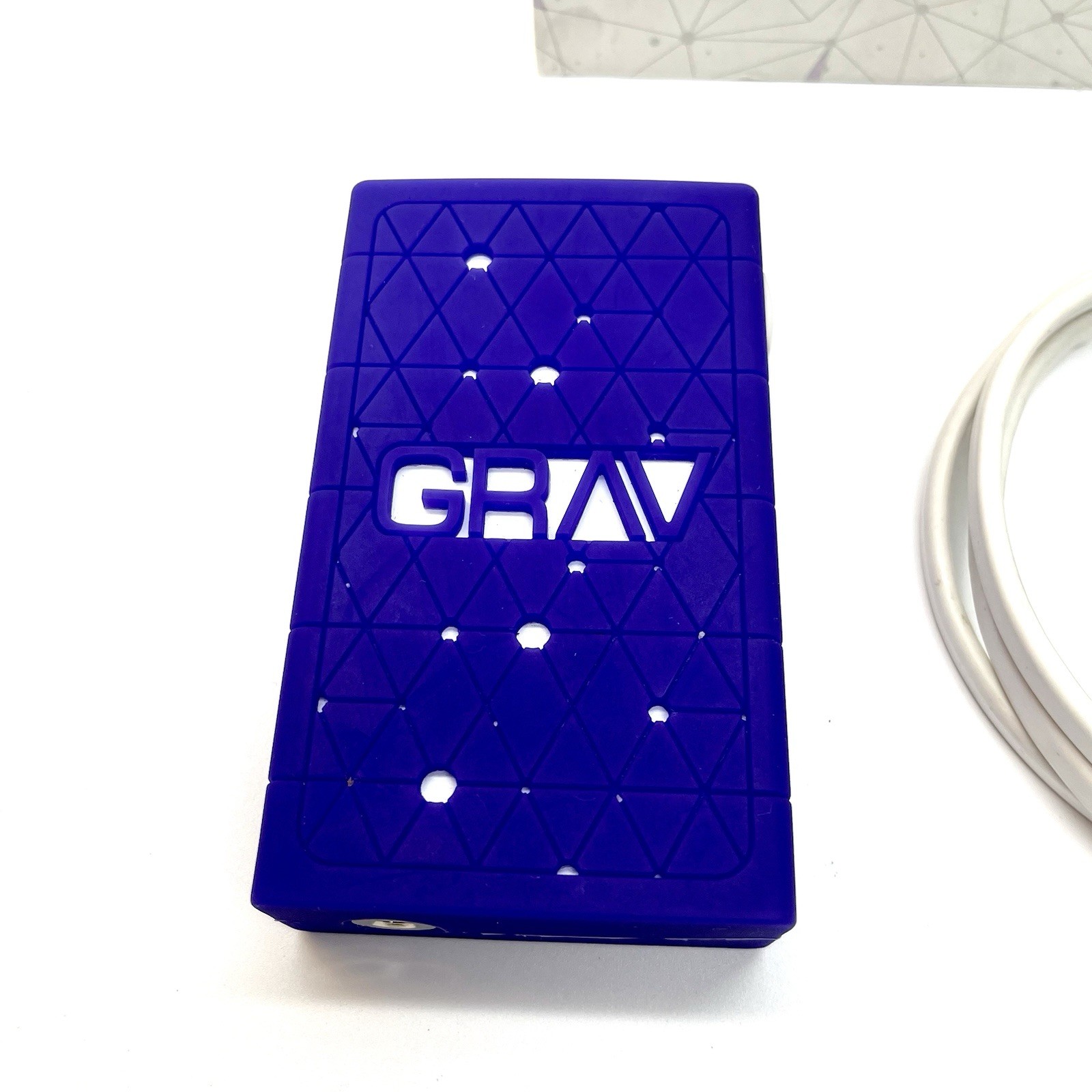 Grav Fire Button Portable E-Nail with 2 Skillets – NO CHARGING CABLE – READ!!
