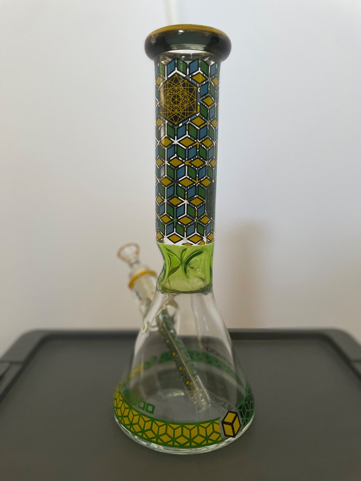 BRAND NEW Tattoo® Glass 12” Geometric Glass Bong Water Pipe 2.2lbs NEVER USED