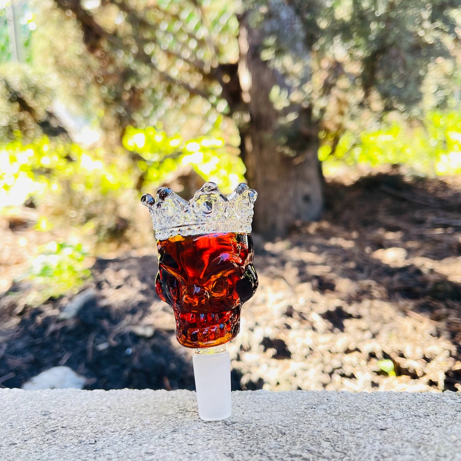 Premium 14mm Thick Glass Red Skull King in Crown Bowl Head for Water Bong