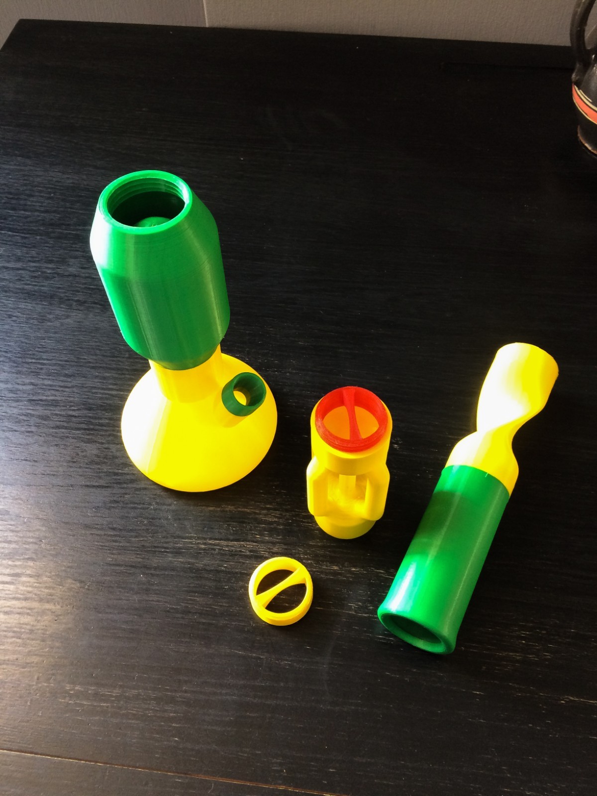 Green & Yellow Plastic Hookah Shisha Water Pipe Disassemblable