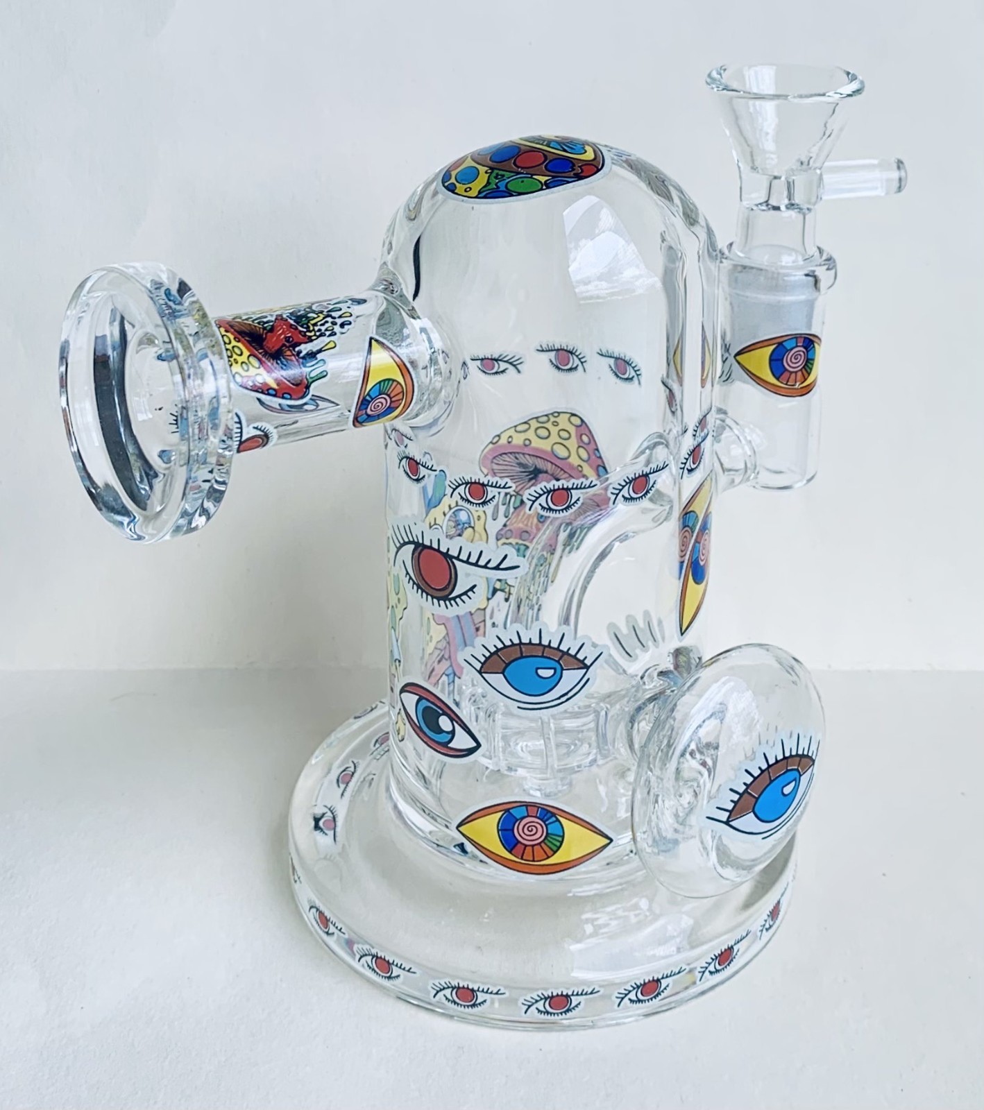 5.5 inch Trippy Vision &lsquo;Glow In The Dark&rsquo; Hookah Water Pipe with Shower Perc
