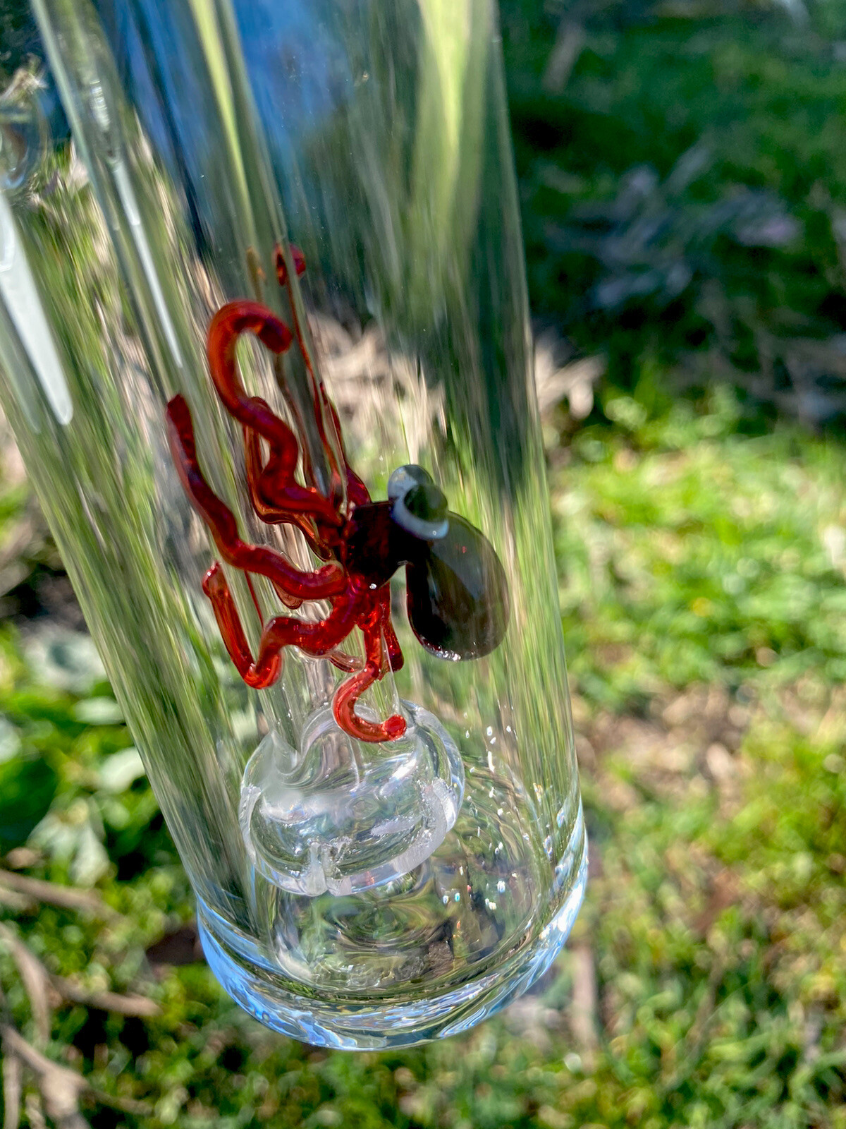 18mm Shower Head Glass Ash Catcher 45 degree (Red Octopus)Thick Glass.