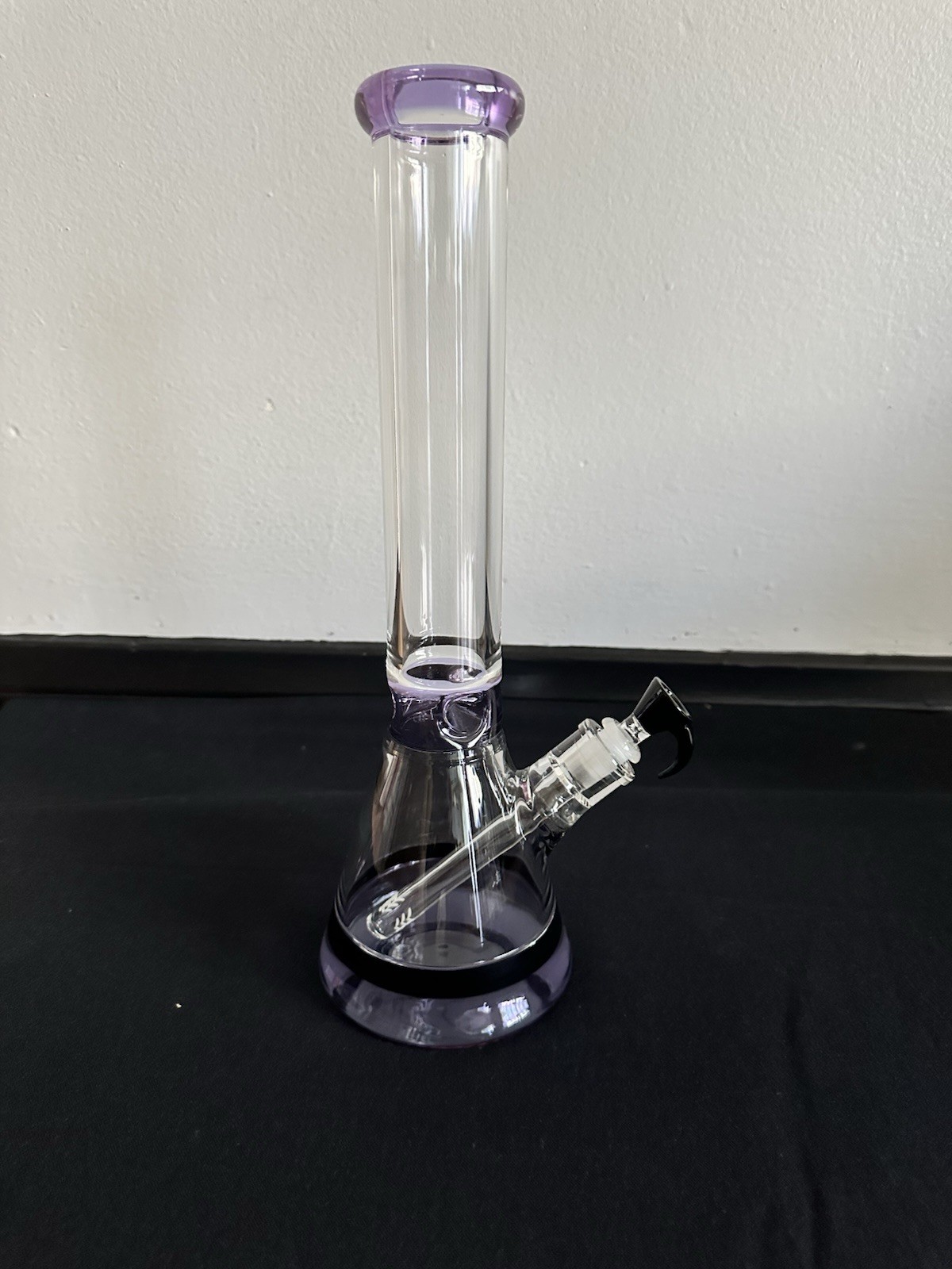 15” Hookah Water Pipe Beaker Purple And Black Color