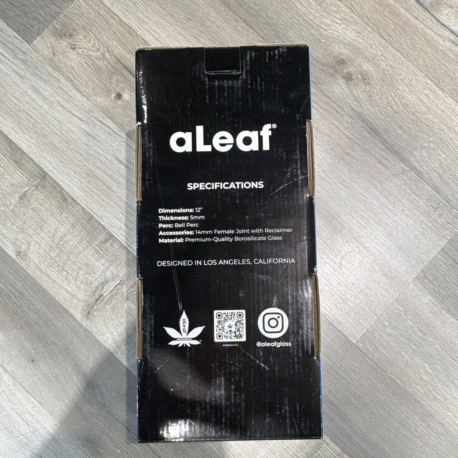 aLeaf The Straight Hitter 12&Prime; 5mm Glass Water Pipe Blue/Black