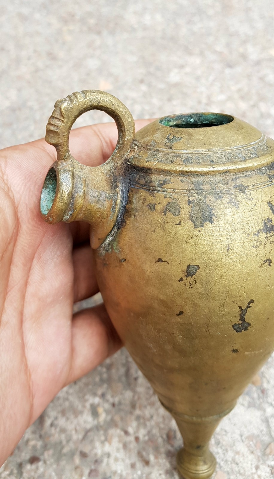 Vintage Scarce Brass Hand Carved Indo Persian Lion Engraved Hookah Pot
