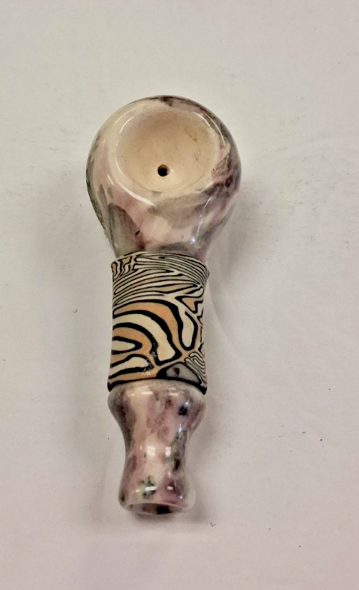 VINTAGE TYE DYE CERAMIC SMOKING TOBACCO HAND PIPE WITH FIMO CLAY 3.5&Prime;