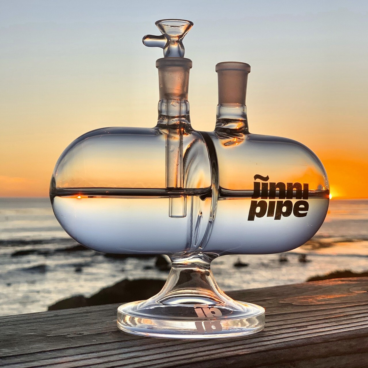 JINNI Pipe Infinity Gravity Water Pipe 7&Prime; Glass Bong Hookah Bubbler -Made in USA