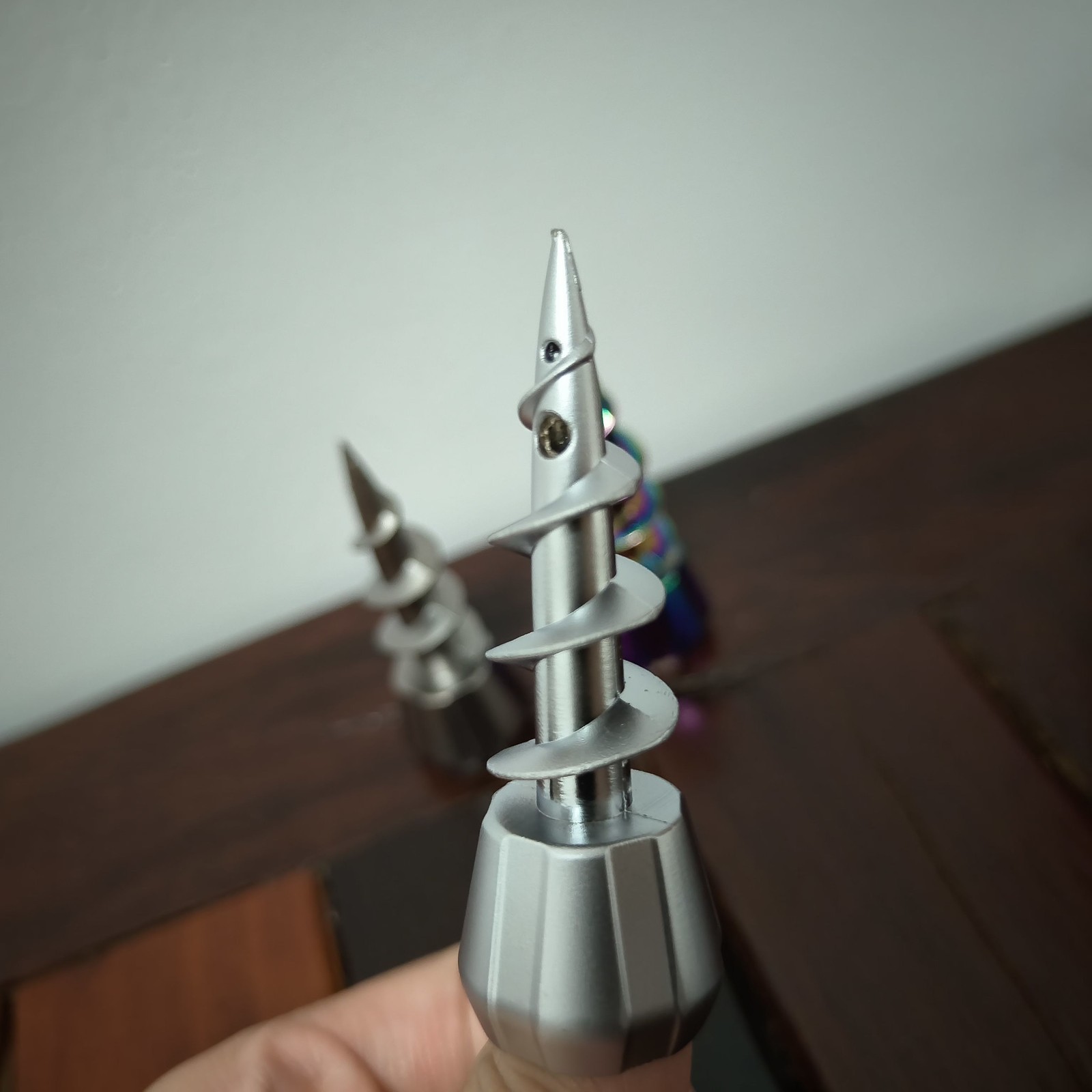 Durable Silver Metal Hookah Bowl, Screw-On Design, Universal Fit Accessory
