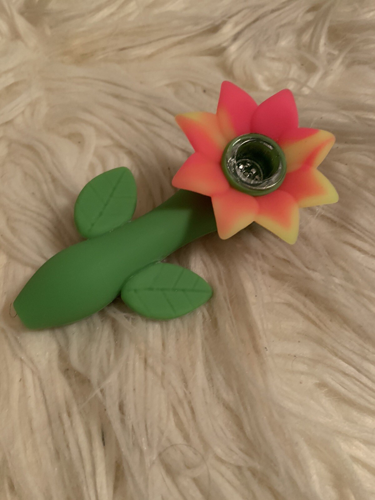 4.5” Silicone Flower Pipe | Assorted Colors
