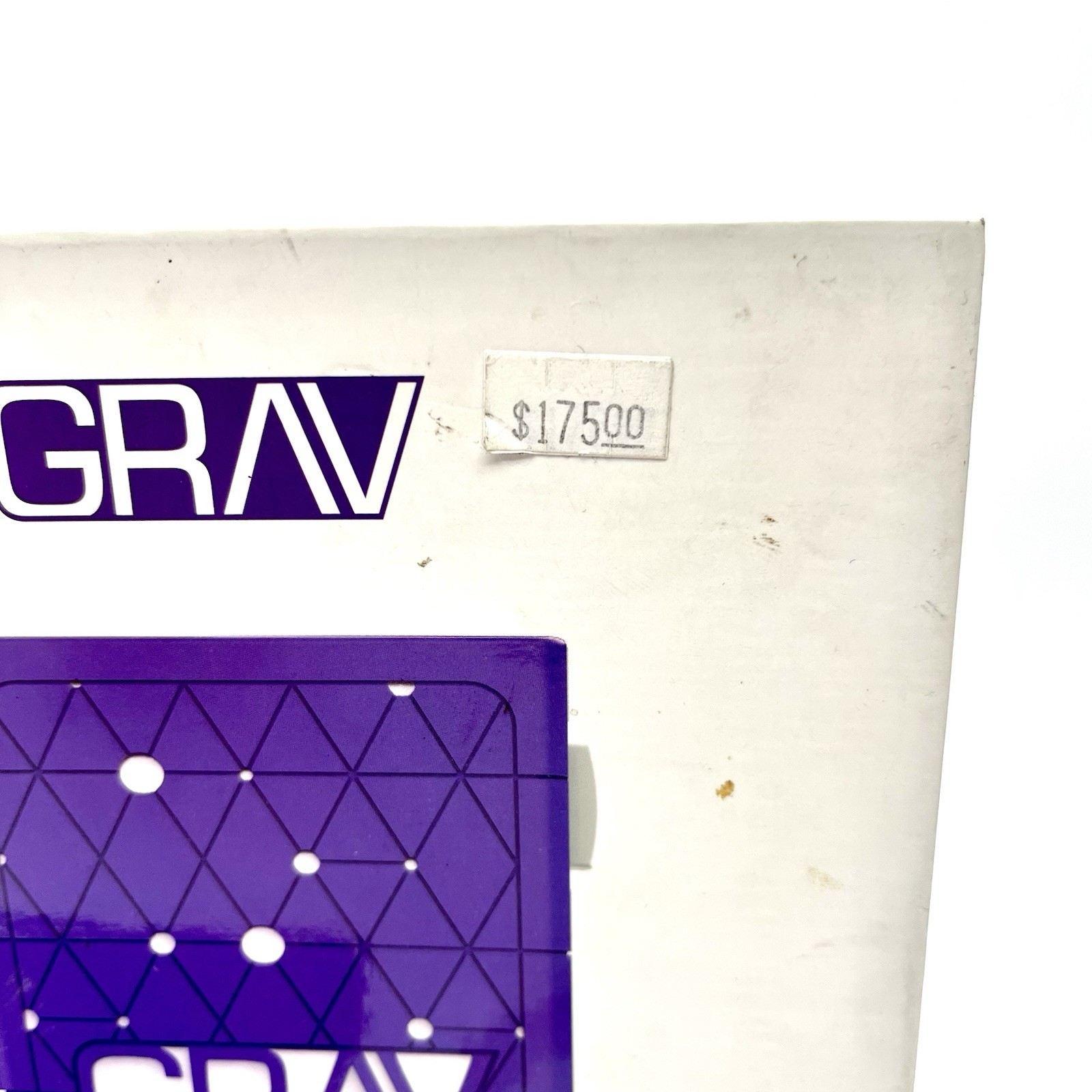 Grav Fire Button Portable E-Nail with 2 Skillets – NO CHARGING CABLE – READ!!
