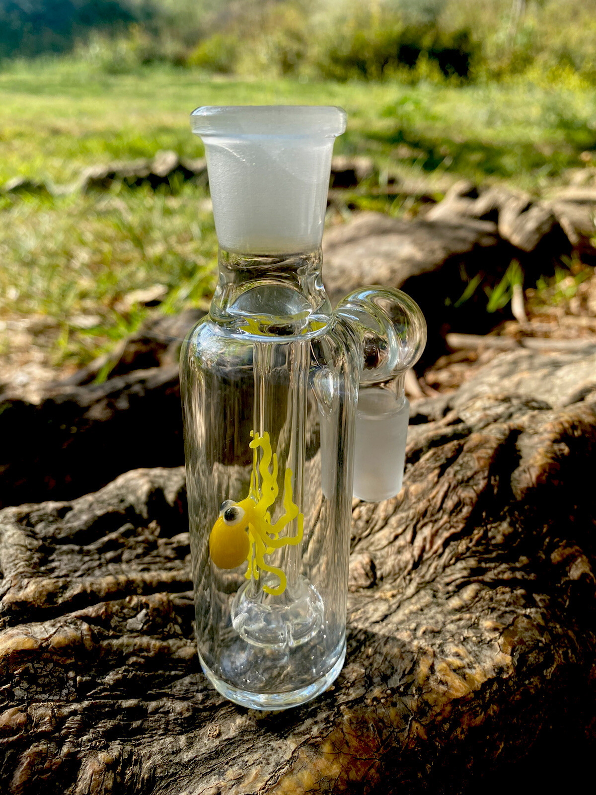 Ash Catcher 18mm Shower Head Glass 90 degree (yellow Octopus)Thick Glass.