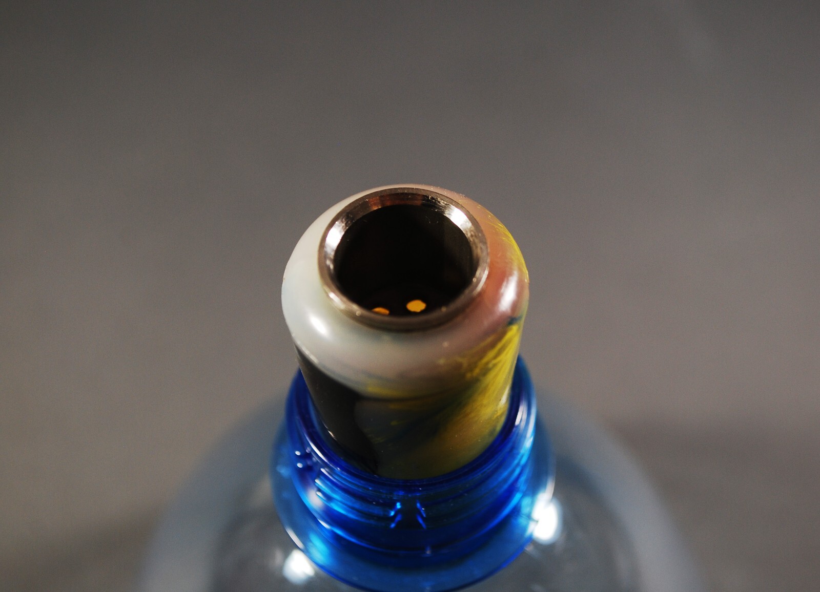 Cap for Gravity Bong Made of Epoxy Water Bottle Bong Waterfall Bong Smoking Cap