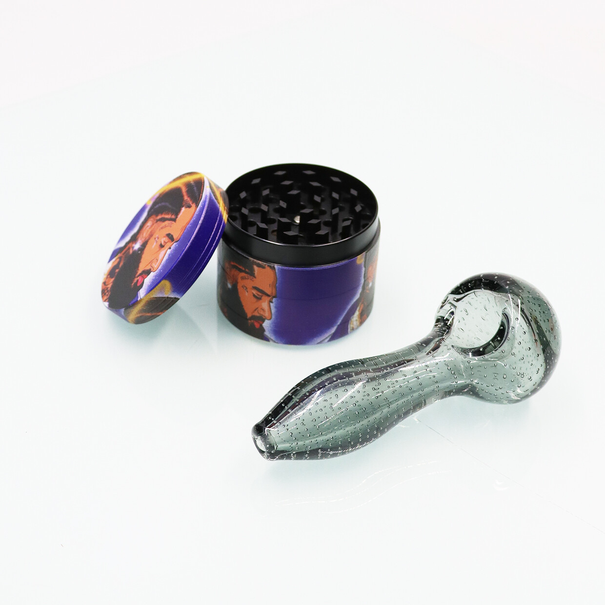 1 Set Metal Herb Grinder Manual Hand Grinders 4 Layers Joint Random Hand pipe