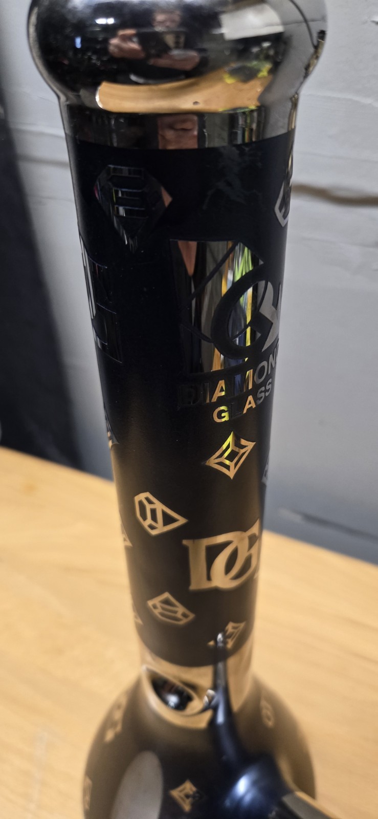 Diamond Glass 14&Prime; Bong, No Stem, No Bowl.
