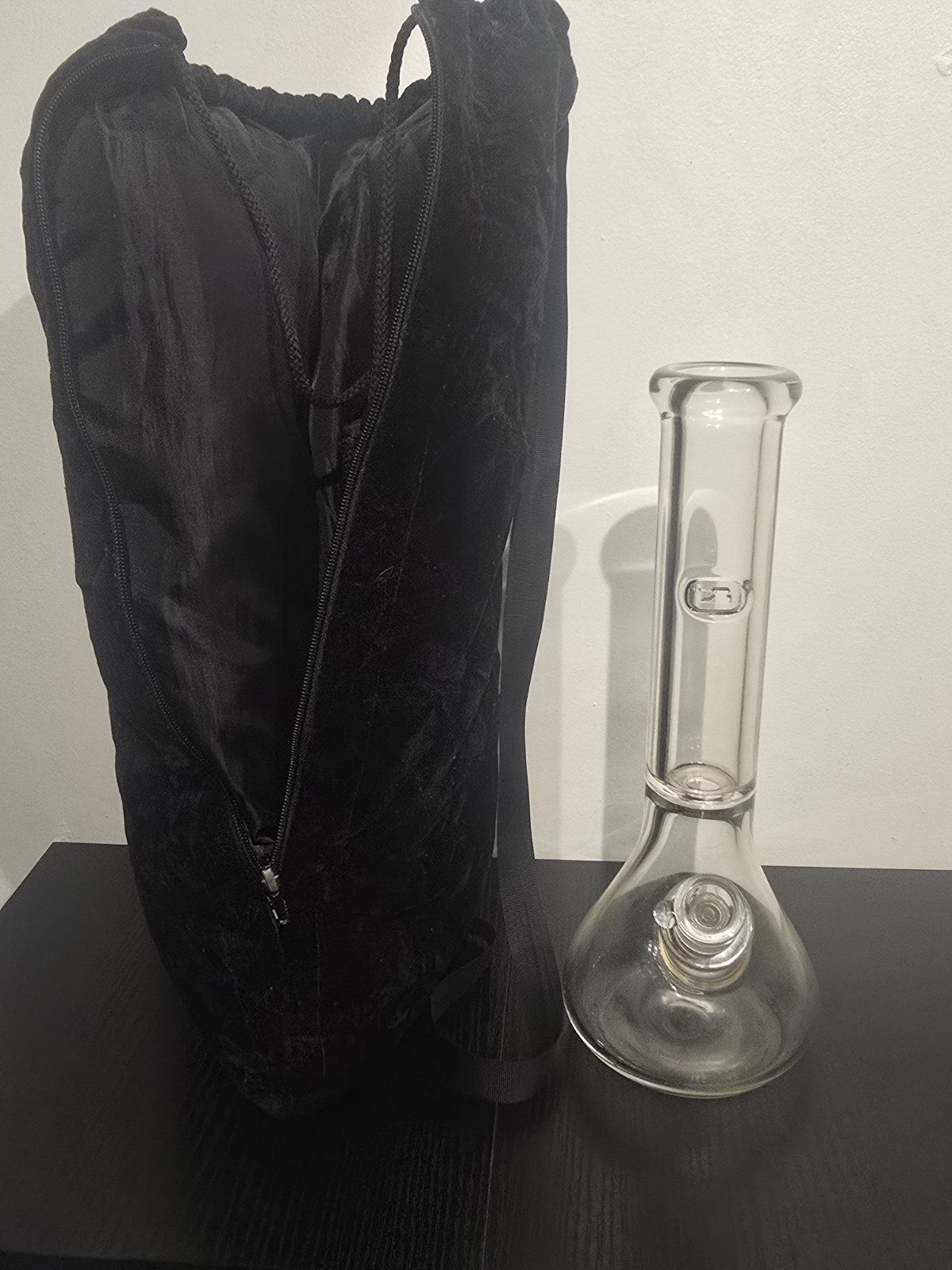 Tank Glass Usa, The Original Tank Beaker – 12 Inch with carry Case