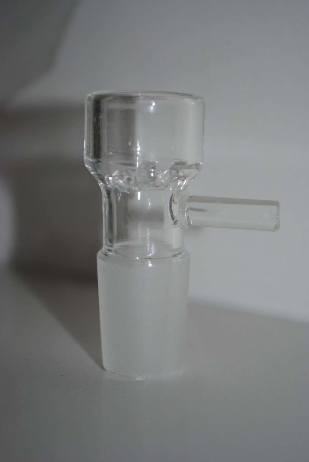 18MM CLEAR GLASS BOWL MALE INSERT WITH ASHCATCHER 10MM 14MM . 1 piece only