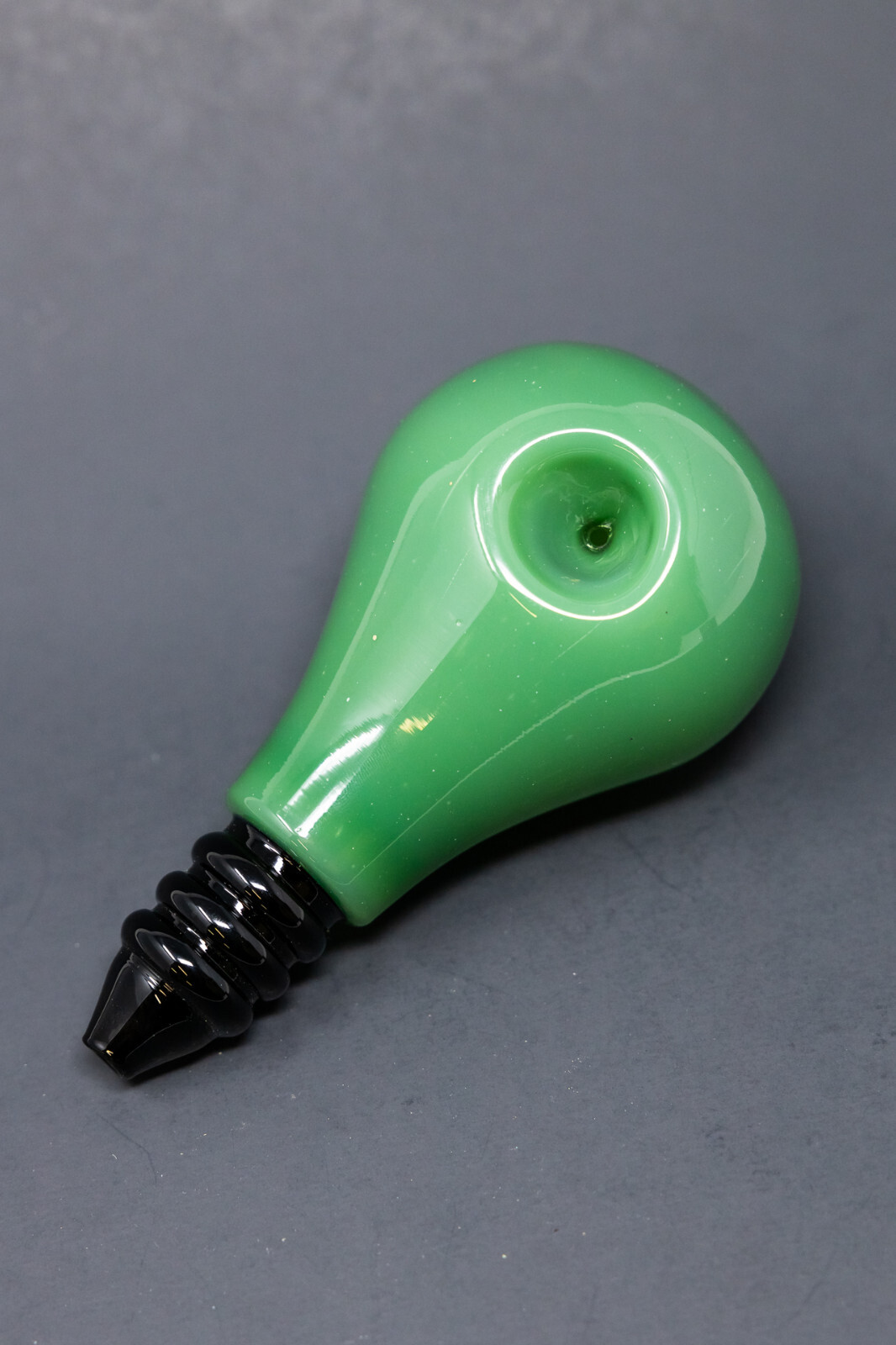 6&Prime; Collectible Green Light Bulb TOBACCO Hand Smoking Glass Pipe