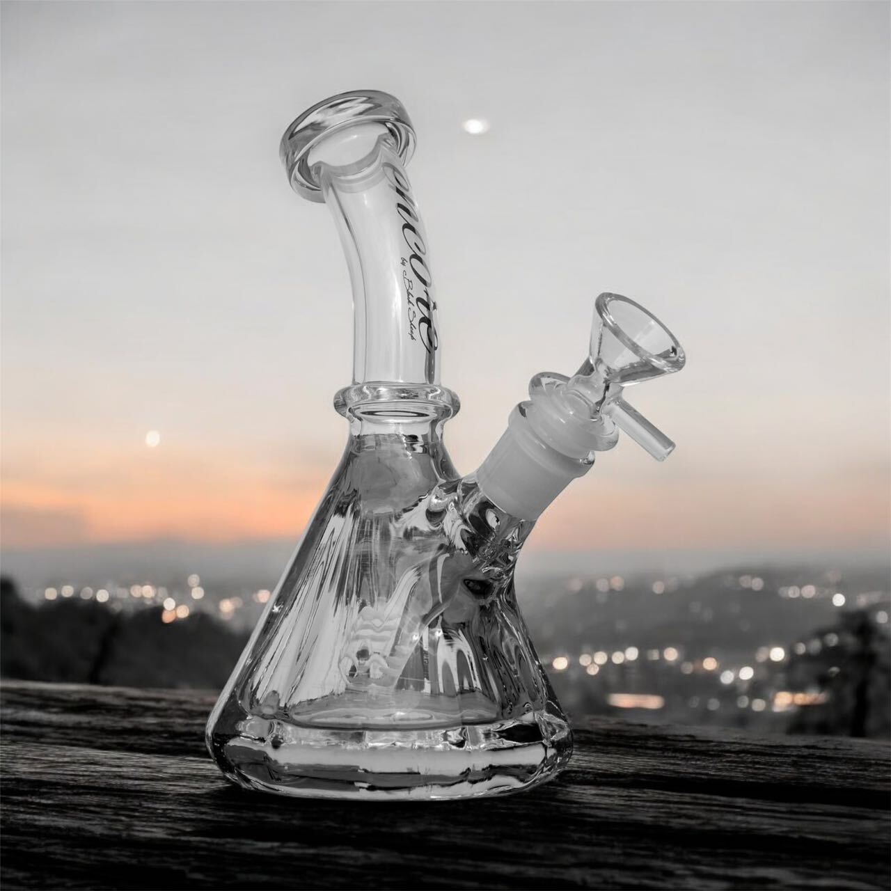 8&Prime; Encore Collection Diamond Pounder Bent Neck Beaker Tobacco Hookah Bong