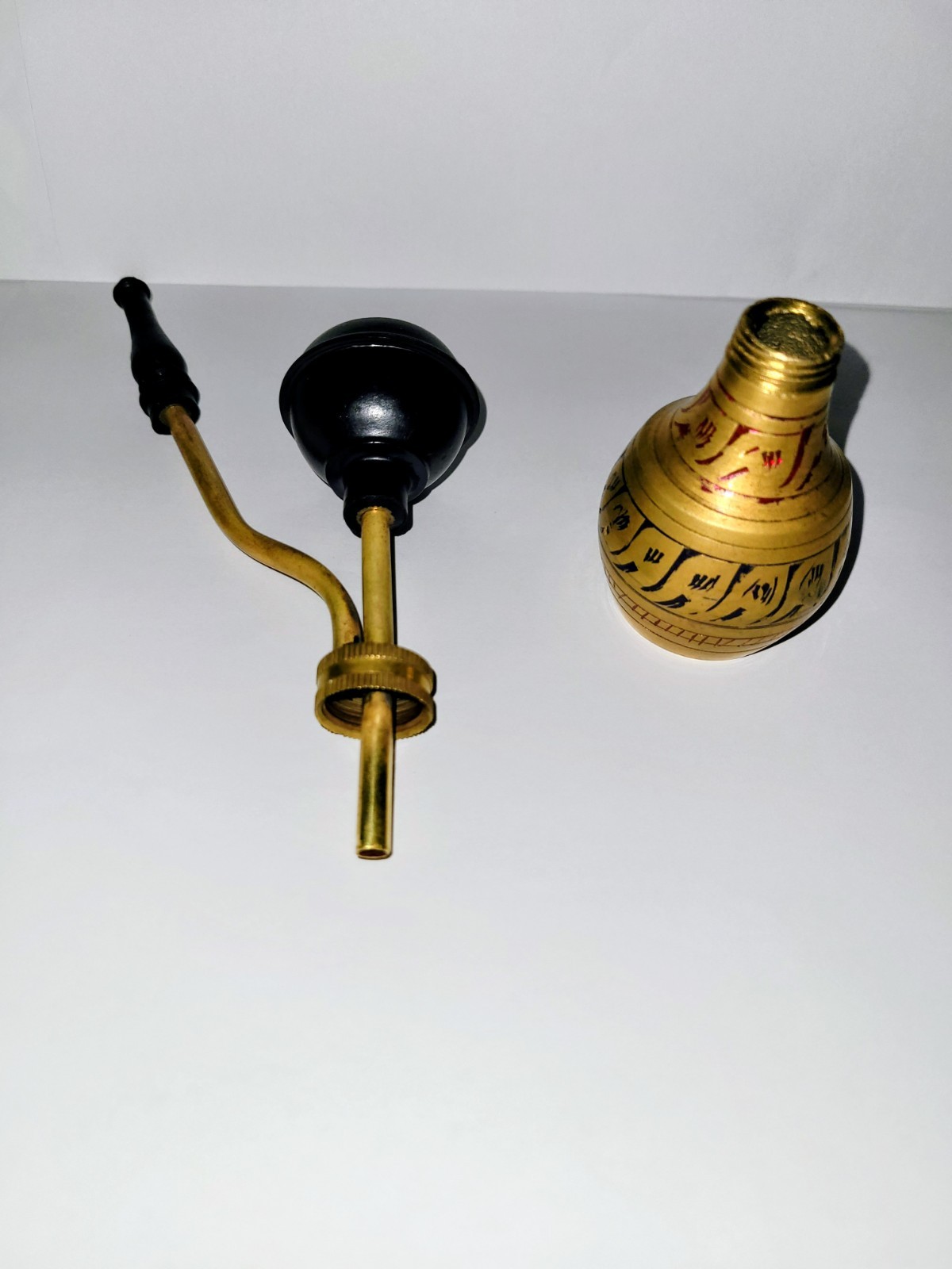 VINTAGE BRASS POCKET HOOKAH Water Pipe India Etched/Painted Handmade Pipe
