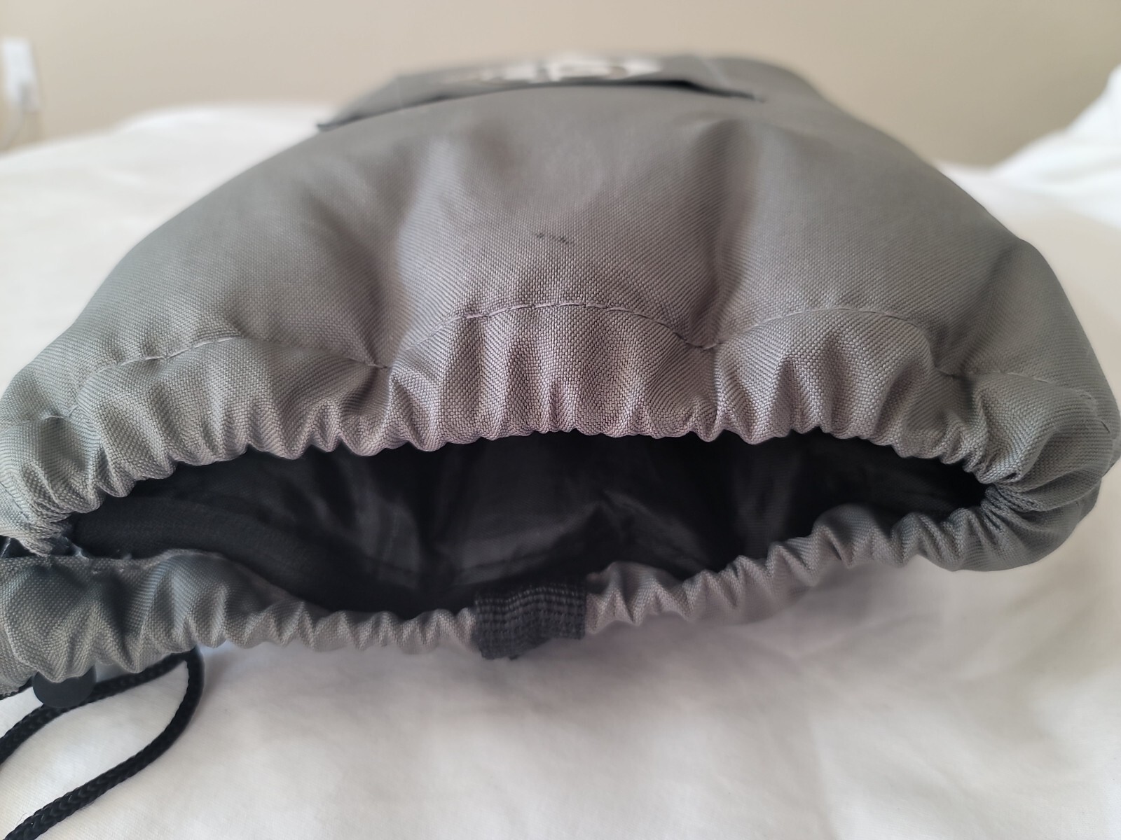 GP Glass Pillow Hookah Pipe Zipper Case Padded Bag Black Pockets 15&Prime; x 11&Prime; VGC