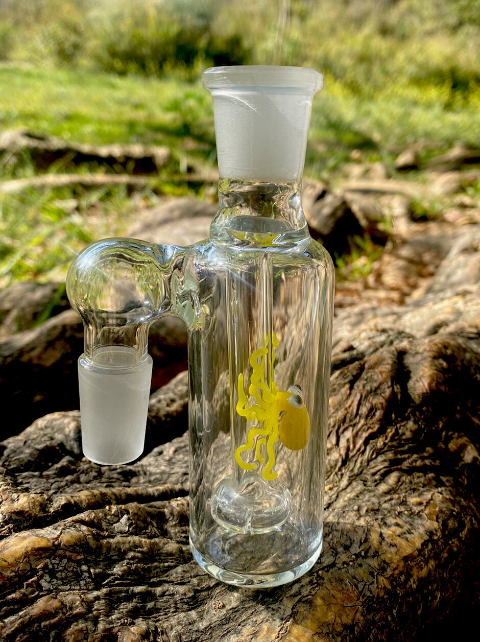 Ash Catcher 18mm Shower Head Glass 90 degree (yellow Octopus)Thick Glass.