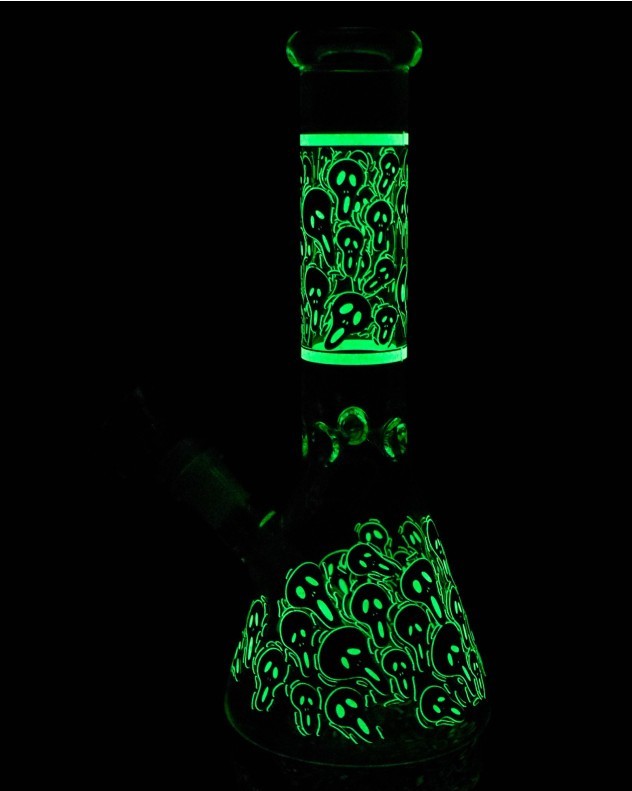 Screamer’s Revenge Glow‑In‑The‑Dark Beaker Water Pipe – Horror‑Themed Resin Bong
