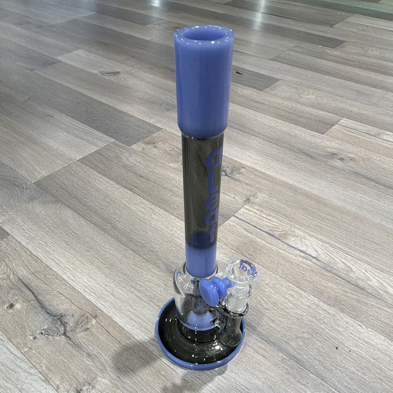 aLeaf The Straight Hitter 12&Prime; 5mm Glass Water Pipe Blue/Black