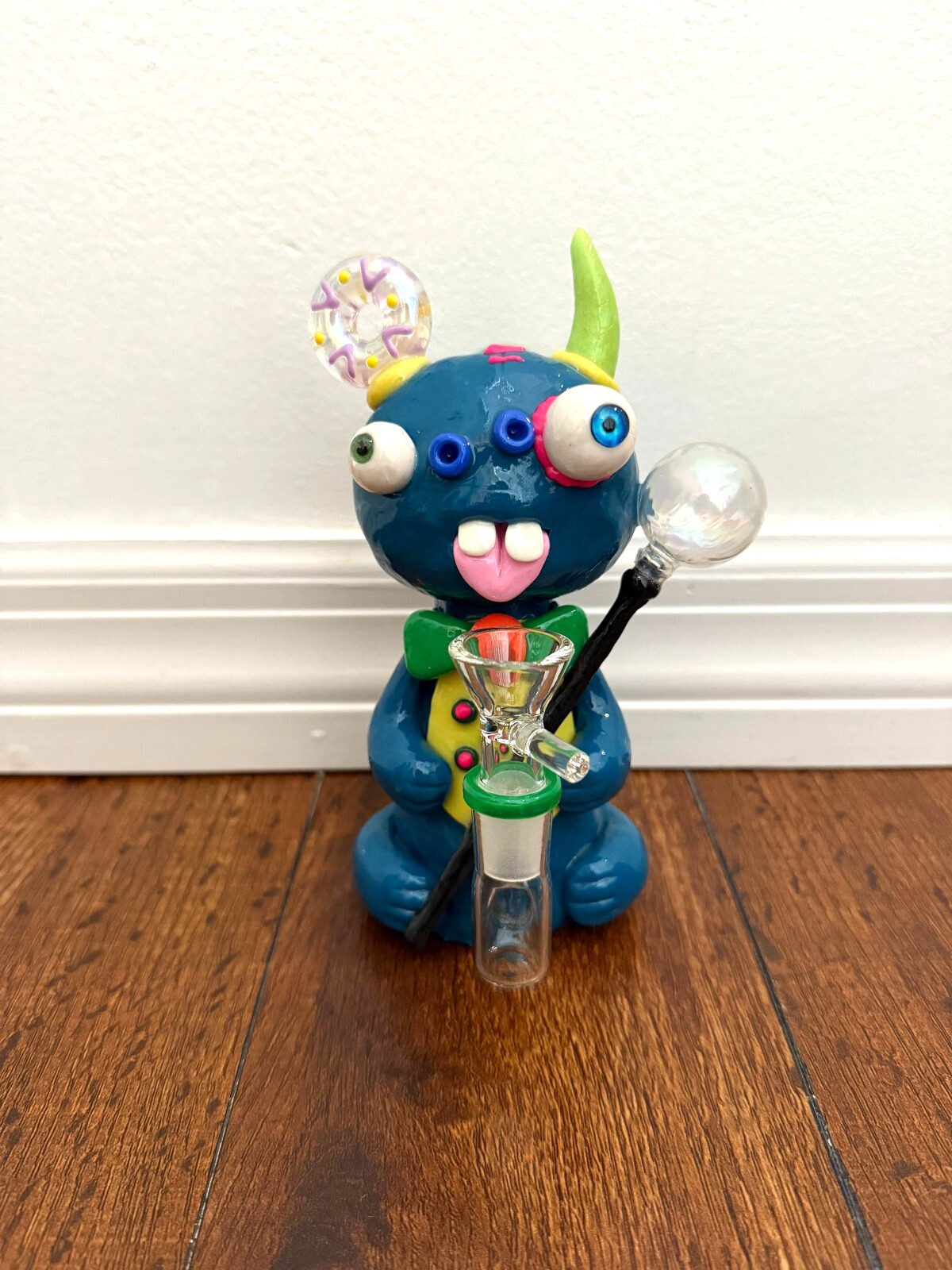 7” Premium Glass Water Pipe Art Glow in Dark Abstract Wizard Monster