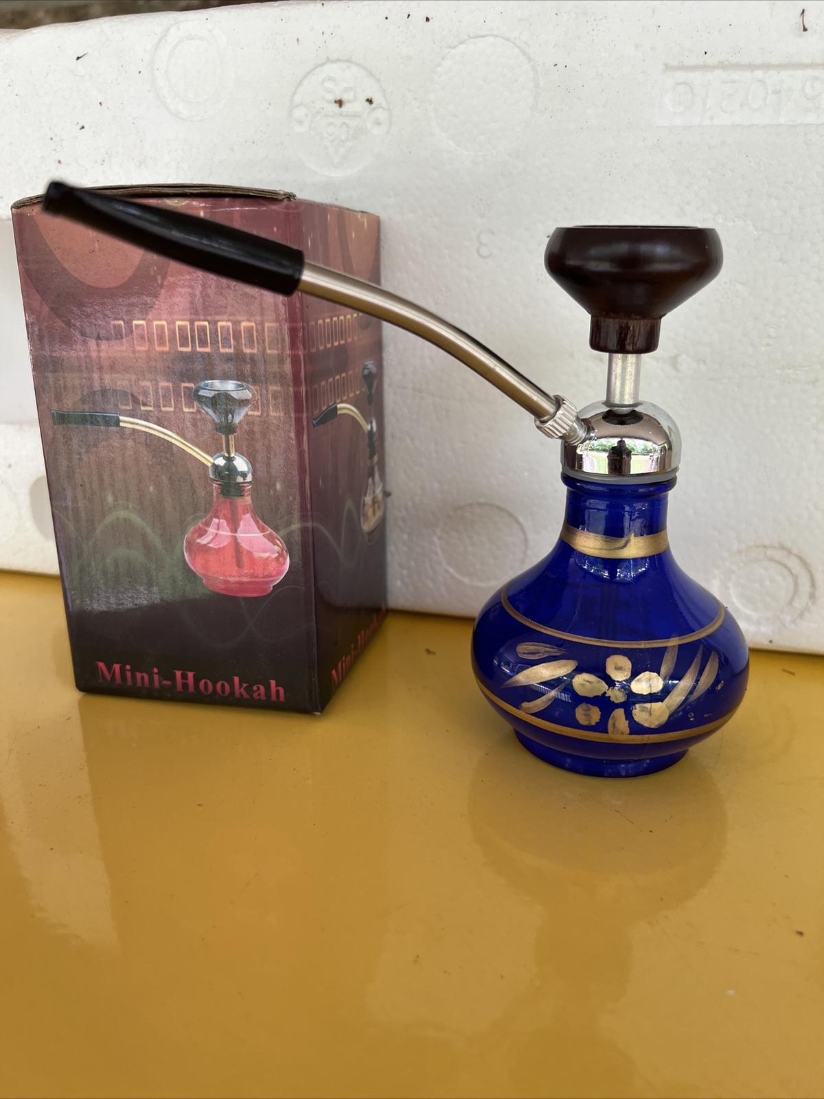 ShowJadeÂ® Mini Hookah 5 Inch Assorted Colors