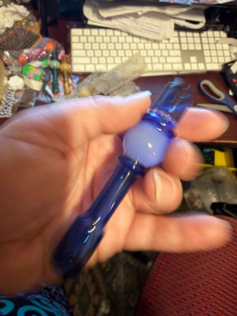 Glass Chillum Pipe w/ Built-In Ash Catcher – One Hitter, Bubble Chamber