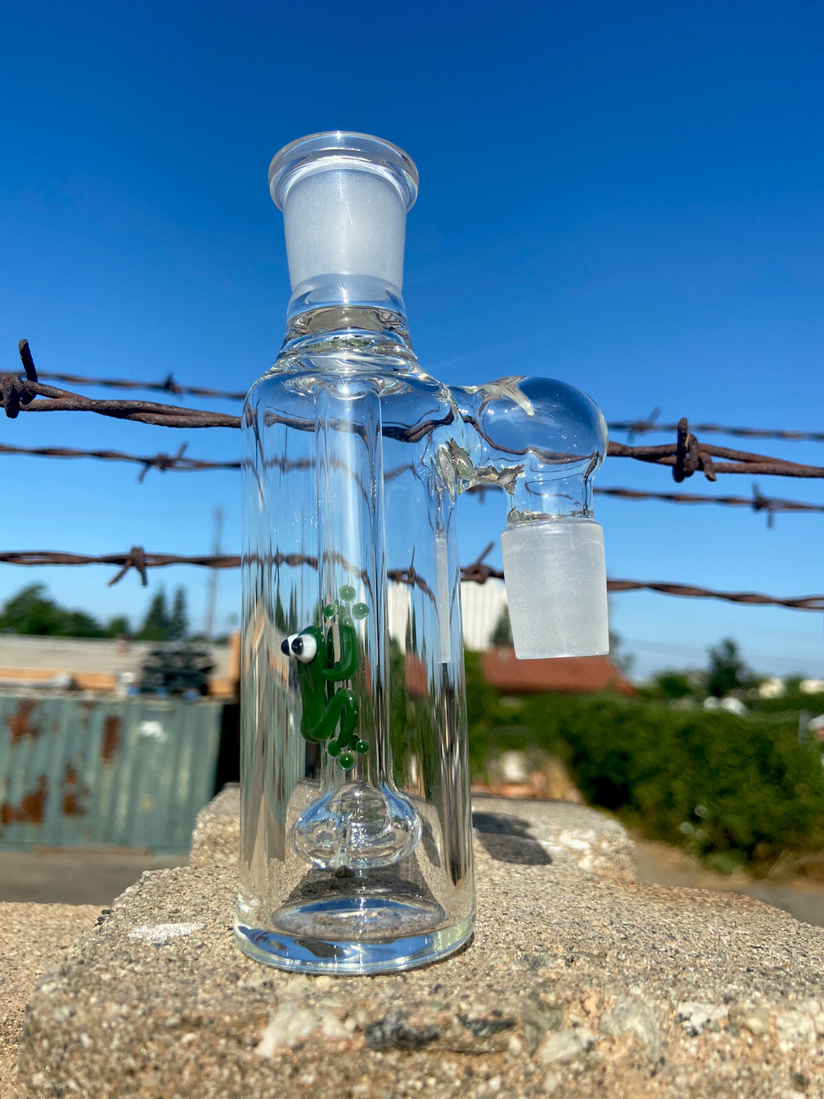 18mm Shower Head Glass Ash Catcher 90 degree (Green Frog)Thick Glass.