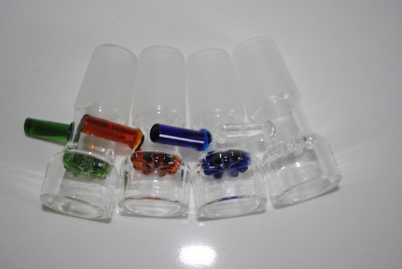 18MM CLEAR GLASS BOWL MALE INSERT WITH ASHCATCHER 10MM 14MM . 1 piece only